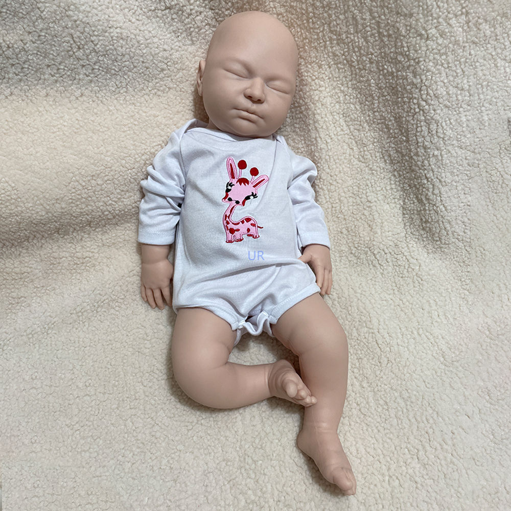 เด็กผู้หญิงที่ไม่ได้ทาสี#1