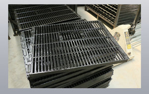 Plancher en fonte noir de haute qualité, personnalisé, facile à installer, pour élevage de porcs, nouveau, 600x700mm - Product Image 1