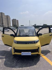 Mini Auto Eléctrico Gelik G63 de Cuatro Ruedas y Baja Velocidad con 2 Puertas, Velocidad Máxima de 45 km/h y Batería de Litio para Dos Personas Niños - Product Image 5