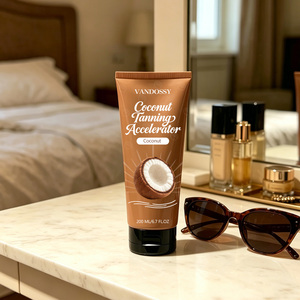 Acelerador de Bronceado de Marca Privada Divo, Bronce Natural, Absorción Rápida, Crema Bronceadora Hidratante sin Sol con Coco, 200 ml - Product Image 4