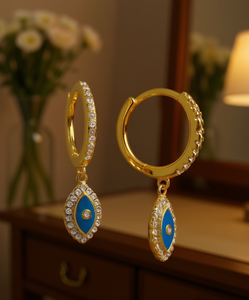 Orecchini a Cerchio Macy's con Occhio Malvagio, Placcati in Oro 14k, Zirconia Cubica, Smalto Blu, Gioielli Trendy da Donna - Product Image 2