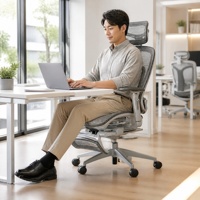 Silla de Oficina Ergonómica Moderna de Malla con Reposabrazos 7D, Reposacabezas 4D, Soporte Lumbar de 3 Zonas y Reposapiés Retráctil para Elevación a Gas, Certificación BIFMA CE, para Oficina en Casa
