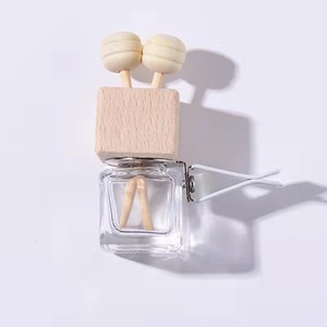 Botol Diffuser Minyak Esensial Kosong Penyegar Udara Mobil Klip Ventilasi Botol Diffuser Parfum Otomatis Ornamen Aromaterapi Pewangi - Product Image 4