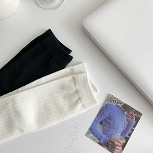 Vente en gros OEM Logo japonais à larges rayures couleur unie <span class=keywords><strong>Chaussettes</strong></span> fines d'été en coton <span class=keywords><strong>Chaussettes</strong></span> à deux orteils - Product Image 6