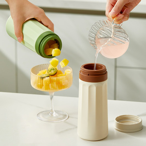 <strong>2026</strong> <strong>New</strong> Arrivals 2 In 1 Ice Cube Bottle Easy Release Leak-proof Ice Cube Mold Maker Coffee Drinking Cups With Lid - Product Image 2