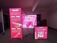 Boîte à lumière d'exposition avec panneau rétroéclairé pour l'affichage de collections muséales et la solution de branding événementiel