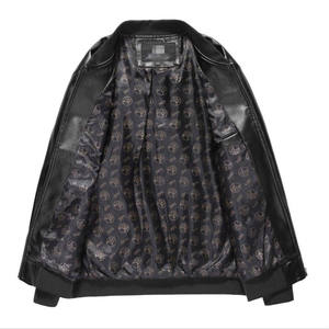 Veste en cuir PU décontractée classique pour hommes, manteau en cuir durable de couleur unie pour le printemps et l'automne - Product Image 3