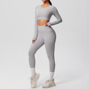 Ensembles de yoga pour femmes personnalisés, doux, brossés, unis, extensibles, respirants, légers, avec leggings taille haute et haut à manches longues, OEM - Product Image 6