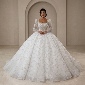 Lscm114 Superbe Robe de Mariée Blanche à Corset Perlé, Motif Écailles, Appliques Scintillantes, Traîne Chapelle Moderne, Coupe Princesse - Product Image 1