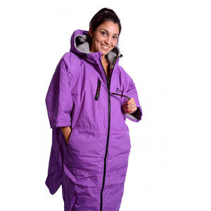 Poncho <span class=keywords><strong>Impermeable</strong></span> de Manga Corta al por Mayor para Adultos, <span class=keywords><strong>Bata</strong></span> con Capucha para Cambiarse en la Playa, para Surf - Product Image 4
