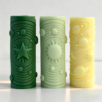 Bougie cylindrique parfumée en cire de soja, motif planète, faite à la main, directement de l'usine, OEM ODM, décoration parfumée pour la vente en gros