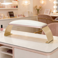 Repose-bras rectangulaire en silicone souple pour manucure en salon