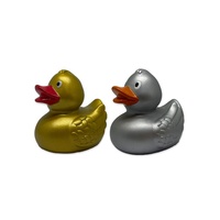 Canards de bain couineurs en caoutchouc jaunes de 3 pouces, motifs variés, avec logo personnalisé, vente en gros à prix bas pour Noël