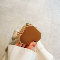 Sac Tendance 2025 Nouveau Sac Bandoulière d'Été en Acrylique pour Femme, Mini Sac Unique et Tendance pour Enfant, Porte-Monnaie et Étui Écouteurs