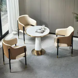 आधुनिक सुरुचिपूर्ण डिजाइन धातु पैर रेस्तरां तालिका और कुर्सी सेट डाइनिंग चेयर फर्नीचर