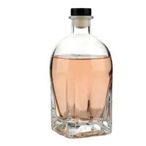 Custom Clear Spirits Vodka Whisky Gin Brandy Unique Empty 750ml Glass Liquor Dispenser Bottle Bottles with Cork and Label.