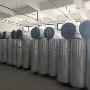 Panneau d'isolation thermique réfléchissant moderne personnalisable, résistant au feu, en feuille de métal laminée avec film d'aluminium composite et bulles - Product Image 1