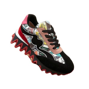 Nouvelles Chaussures Décontractées Antidérapantes 2026 CL Tendance Européenne Effet Vague de Requin pour Hommes et Femmes, Chaussures de Couple, Chaussures de Skateboard, Chaussures de Course - Product Image 3