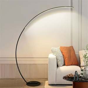 โคมไฟตั้งพื้นอะลูมิเนียมแบบมีพอร์ต USB รุ่นใหม่สไตล์เมดิเตอร์เรเนียน สำหรับห้องนั่งเล่นหรือข้างเตียงโรงแรม ให้ความรู้สึกอบอุ่นและมีสไตล์ ได้รับการรับรองจาก HFBH - Product Image 1