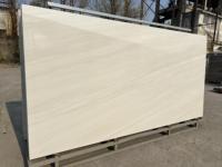 Dalles de pierre frittée de grande taille 1600x3200 disponibles avec comptoirs, carreaux muraux, escaliers, buanderie