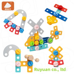 Tavolo Educativo Montessori Multifunzionale in Legno con Blocchi da Costruzione Fai-da-Te 2026 Giochi Educativi per Bambini - Product Image 4