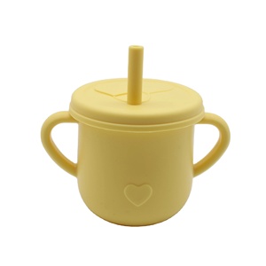 Offre Spéciale mignon Silicone enfants dîner alimentation couverts ensembles vaisselle ensemble avec bébé bavoir ventouse bol assiette tasses cuillères fourchettes pour Bab - Product Image 5
