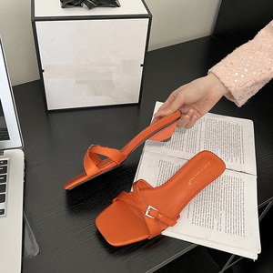 Pantuflas Casuales para Mujer, Tacón Irregular, Color Negro y Naranja, de Seda, para Exteriores, Zapatos Planos de Alta Calidad - Product Image 2