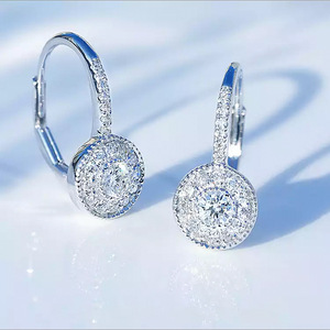 Orecchini di Lusso con Zirconi Incastonati per Donne, Gioielli Eleganti e Scintillanti alla Moda - Product Image 5