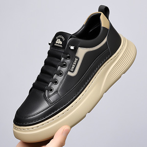 New style white sneakers - lightweight and casual <b>shoes</b> that are versatile and anti-slip with <b>soft</b> soles. Men's one-piece slip-o - Product Image 6