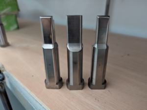 Punzón Desforrador de Acero de Alta Velocidad con Material Superior Integrado - Product Image 4