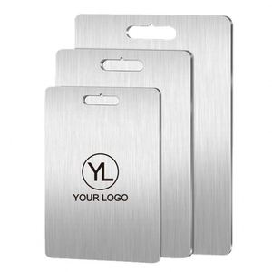 Planches à découper en acier inoxydable 304 de qualité alimentaire, double face, avec logo personnalisé, lavables au lave-vaisselle, modernes pour la cuisine - Product Image 1