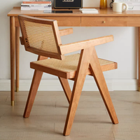 Fauteuil vintage en bois massif, siège en rotin tissé à la main pour salle à manger de style fermier