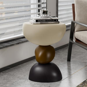 Petite <span class=keywords><strong>table</strong></span> d'appoint moderne de luxe en marbre <span class=keywords><strong>Table</strong></span> d'appoint créative pour salon Canapé d'angle Design Art déco Matériau en résine - Product Image 3