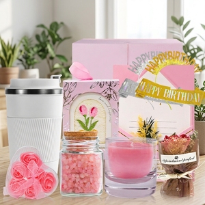 Juego de Regalo de Baño de Lujo con Fragancia, 8 Piezas | Kit de Cuidado Personal con Bombas de Baño y Loción Corporal | Canasta de Regalo de Spa <span class=keywords><strong>para</strong></span> Mujer, <span class=keywords><strong>para</strong></span> Cumpleaños o Navidad - Product Image 1