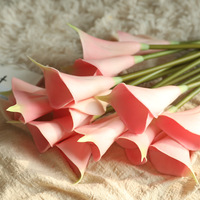 Conception réaliste de tige de fleur de mariage de lys calla artificielle de haute qualité pour les célébrations en plein air-pour le nouvel an et Pâques