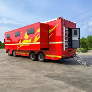Sinotruk 8x4 camión de cocina móvil camión de comida al aire libre Conferencia coche comedor