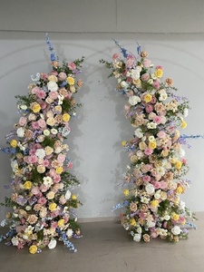 Arco de Flores Artificiales Romántico en Color Blanco, Rosa y Amarillo, Soporte de Flores Hecho a Mano, Estilo Europeo, para Bodas, Graduaciones y Fiestas - Product Image 1