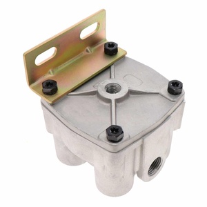 Válvula de Relé 065104 R12 para Sistema de Frenos de Aire de Camiones Pesados Americanos, Semirremolques, Repuestos para Camiones y Remolques - Product Image 1
