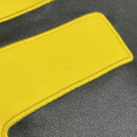Veste d'hiver personnalisée en tissu avec patch brodé, impression personnalisée de logo, panneaux de couleur, design et travail de logo, veste en cuir pour homme