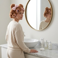 Bonnet de nuit en peluche doublé satin, anti-frisottis, protection des cheveux bouclés et épais, ajustable, motif ours en peluche, lavable, cadeau SPA