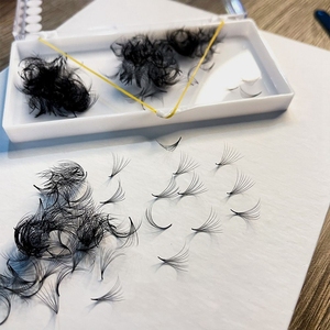 Paquet d'étiquette personnalisée volume russe <span class=keywords><strong>cils</strong></span> 2d 3d 4d 5d 6d 10D 20D <span class=keywords><strong>cils</strong></span> préfabriqués ventilateurs lâches avec tige courte - Product Image 6