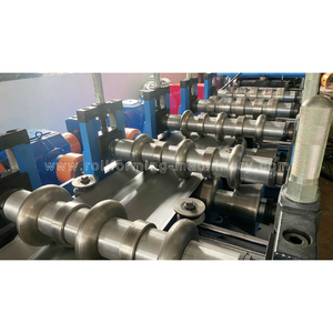 Barrière de collision à deux et trois vagues Rail de protection robuste et élevé Route stable Rouleau de garde-corps personnalisé direct d'usine Machine à forme froide - Product Image 3