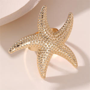 Fancy Modern Holiday Nuevo estilo Moda Chapado en oro Estrellas Perla Flores Anillo Traje para mujer - Product Image 3