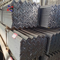 Barre d'angle égale en acier au carbone Q235B Q345B SS400 de 40x40mm, 50x50mm, 63x63mm, épaisseur 4mm, 5mm, 6mm, idéale pour la fabrication de cadres