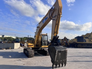 Excavadora CAT 320BL usada de buena calidad Horas bajas Bien mantenida Perfecta para construcción y trabajos en carretera - Product Image 5