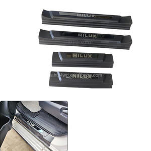 Logo personnaliser noir <span class=keywords><strong>porte</strong></span> <span class=keywords><strong>seuil</strong></span> plaques <span class=keywords><strong>de</strong></span> protection protecteur pour Toyota Hilux Revo Rocco GR 2015-2023 Double cabine pick-up 4X4 JIAHUI AUTO - Product Image 2