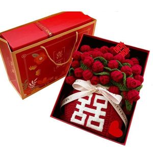 ผ้าห่มแต่งงานธีมกุหลาบแดงสไตล์ดั้งเดิมสำหรับเจ้าสาวและเพื่อนสนิท ของขวัญงานหมั้นและงานแต่งงาน - Product Image 4