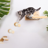 Étagère à chat murale en sisal en bois jouets étape d'escalade de chat personnalisée pour sauter le griffoir de chat
