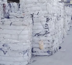 Déchets de sacs géants industriels en PP | Déchets de sacs en polypropylène durables pour le recyclage du plastique, l'injection et les applications d'extrusion - Product Image 1