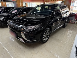 Guazi 2.0เบนซิน <span class=keywords><strong>Mitsubishi</strong></span> <span class=keywords><strong>Outlander</strong></span> รถมือสอง FWD 5ที่นั่ง - Product Image 5
